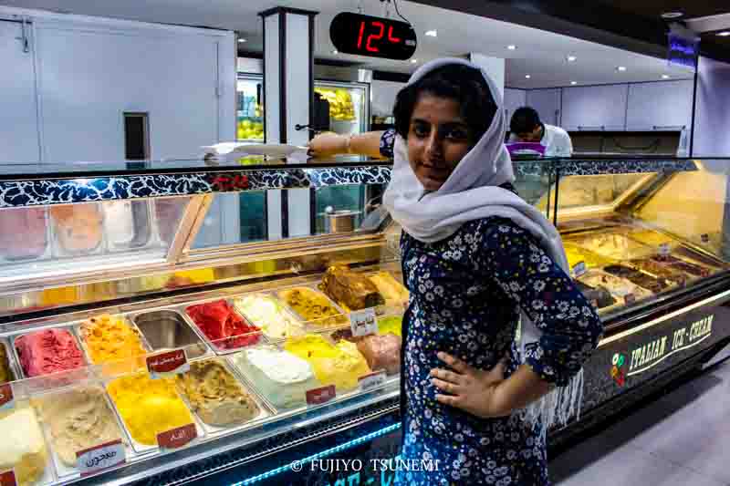 イランのスイーツ　イランのアイスクリーム