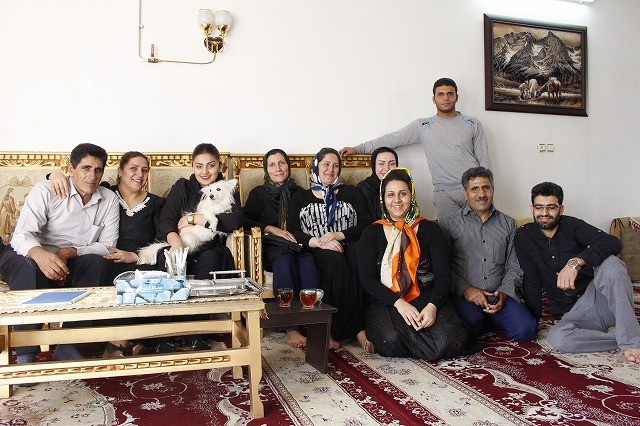 イラン人はどんな人たち イランの魅力はなんといっても人 イスラム世界を知るメディア イラン人はどんな人たち イランの魅力はなんといっても人 イスラム世界を知るメディア