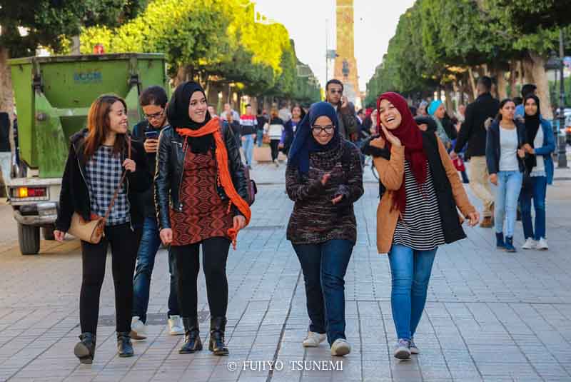 イスラム女性　ブルカ、ニカブ