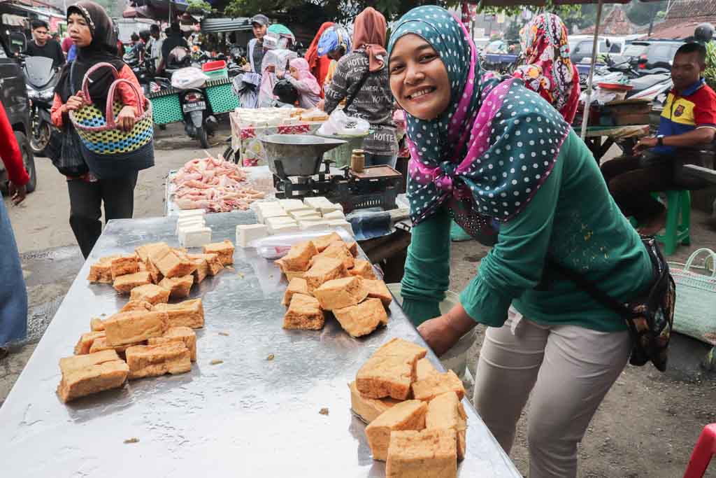 Indonesia market 1