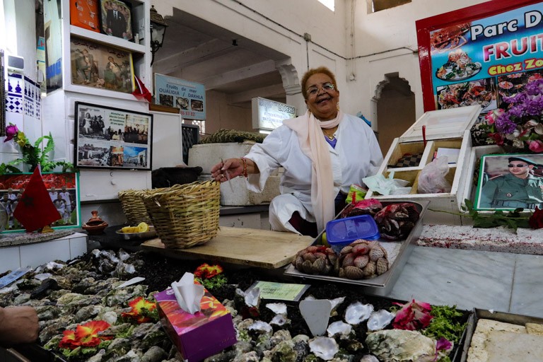 カサブランカの中央市場　カサブランカ旧市街　モロッコ　カサブランカ　ハッサン５世モスク　Morocco Casablanca