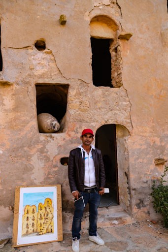 チュニジアのクサール　チュニジア男性