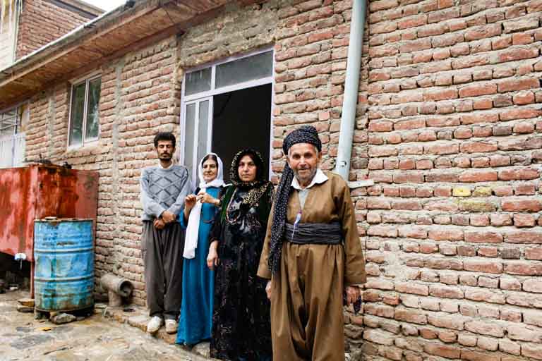 イランのクルディスタン州ホウラマン地方の村