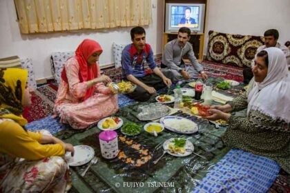 イランの食卓　イランの家庭料理