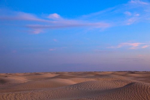 チュニジアの砂漠 tunisia-desert-Douz