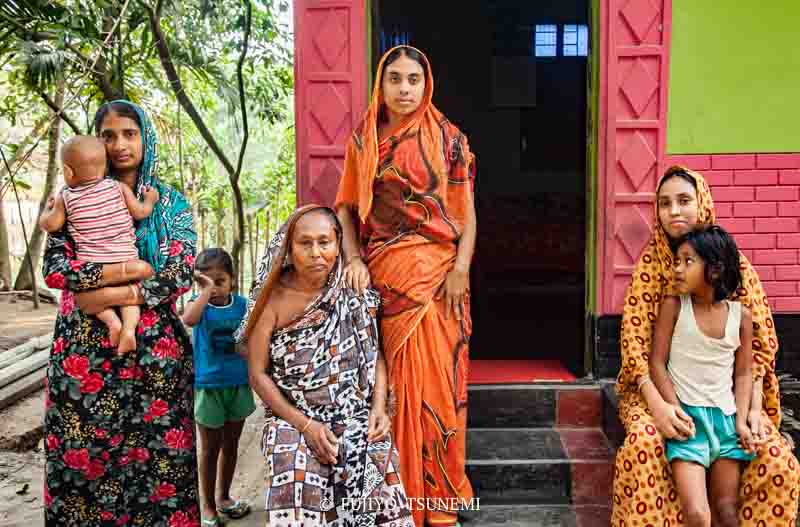 民族衣装　バングラデシュ Bangladesh woman wear 