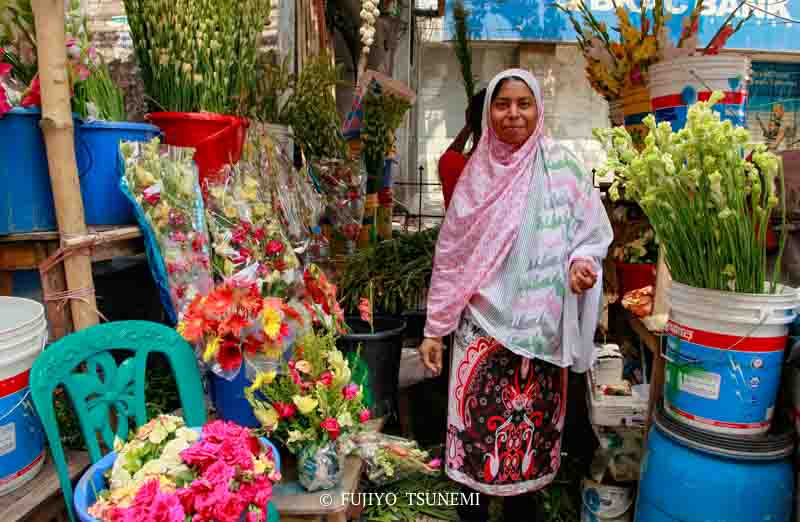 民族衣装　バングラデシュ Bangladesh woman wear 