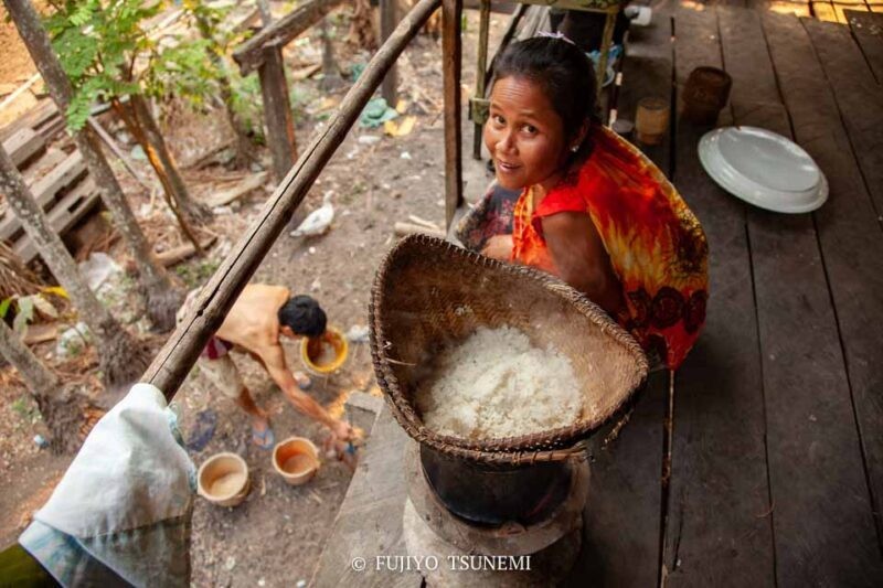 ラオスでホームステイ　laos homestay