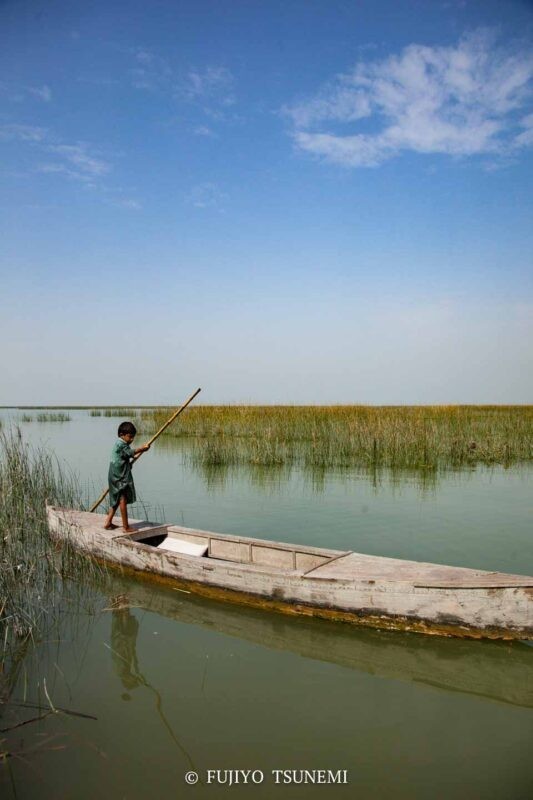 パキスタンの船上家族　船上家屋　pakistan boat family