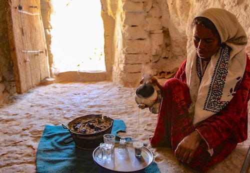 チュニジアの洞窟住居の暮らし　tunisia cave dwellings