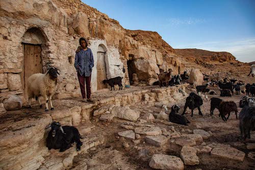 チュニジアの洞窟住居の暮らし　tunisia cave dwellings