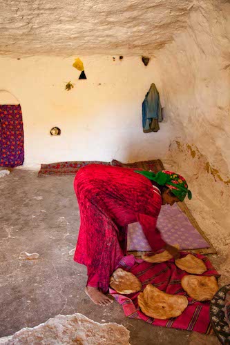 チュニジアの洞窟住居の暮らし　tunisia cave dwellings チュニジアのパン