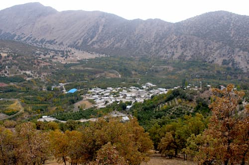 Iran-lor-people-village イランのロル族
