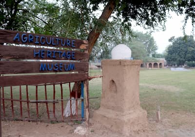 Faisalabad-Agriculture Heritage Museum パキスタン・ファイサラバード