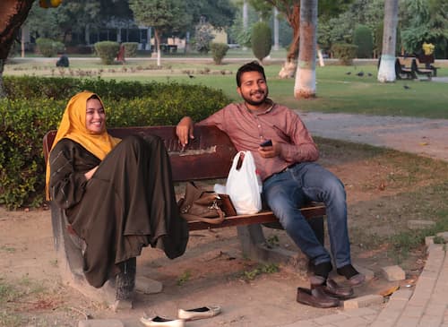 Faisalabad-Jinnah Gardens　パキスタン女性　ファイサラバード
