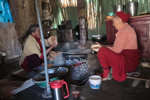 Zangla Nunnery　ザンスカールのザンラ尼僧院