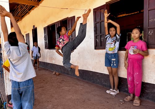 ラオスの学校　Laos school