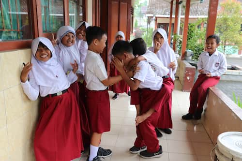 indonesia-girl-scurf　インドネシアの女の子のスカーフ