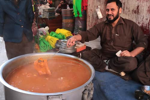 pakistan-peshawar-market パキスタン男性　ペシャワール