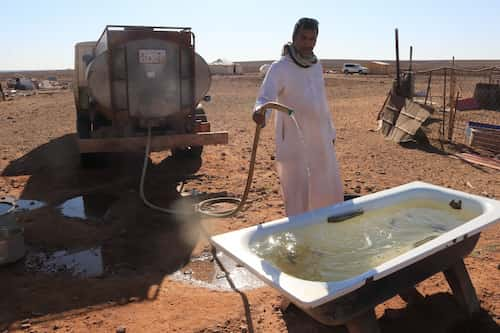 saudi-arabia-desert-nomad サウジアラビアの砂漠の遊牧民