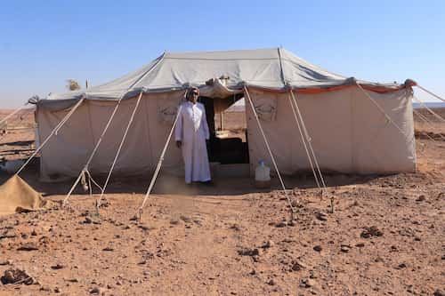 saudi-arabia-desert-tent サウジアラビアの砂漠の遊牧民