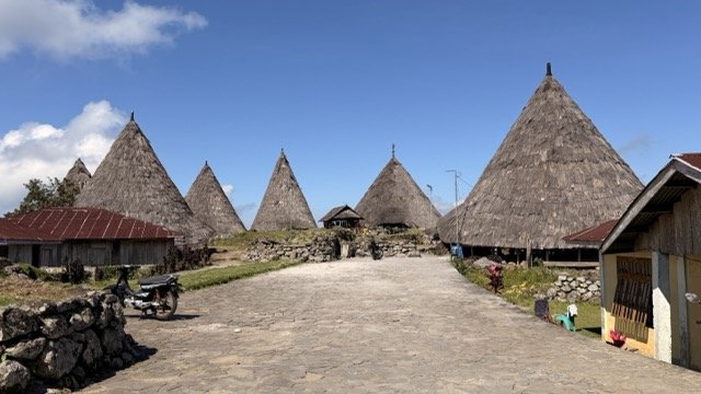 フローレス島トド村　Flores Todo traditional village